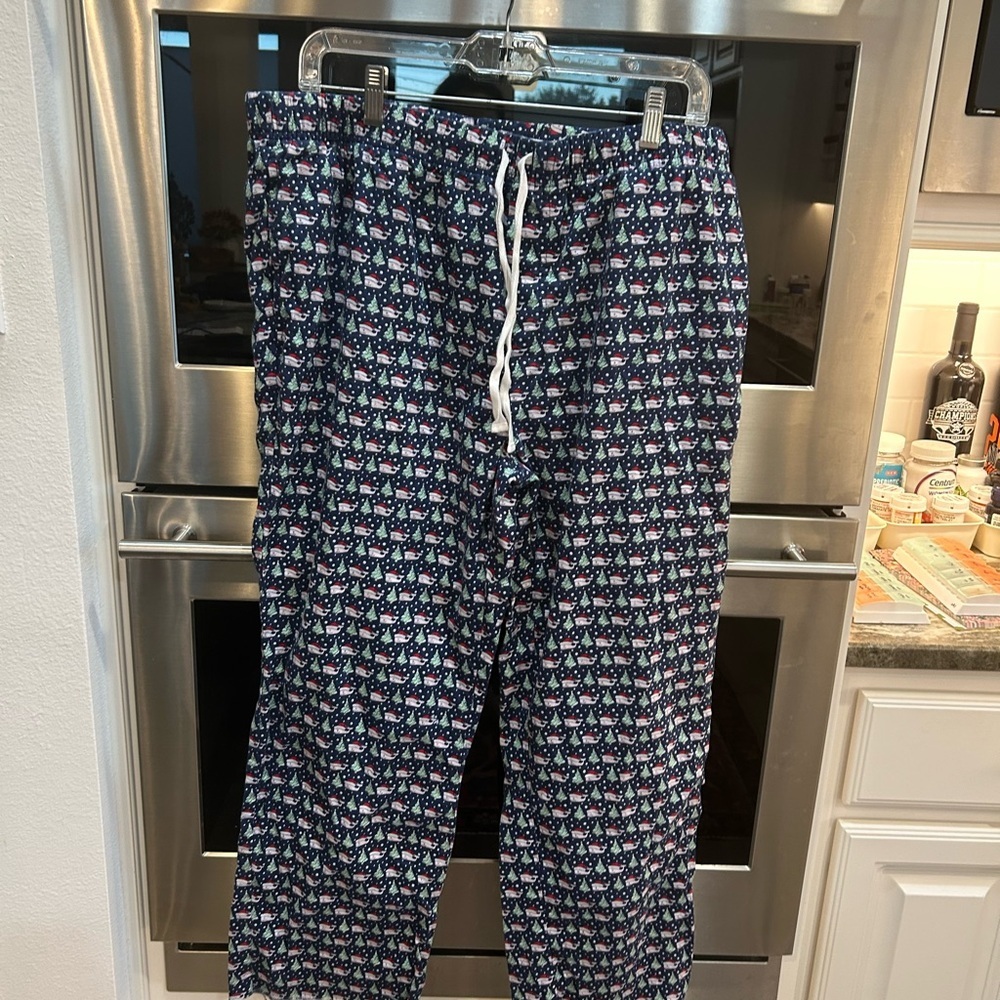 Vineyard Vines Christmas whale Pajama Pants, size L (need to sew hems)